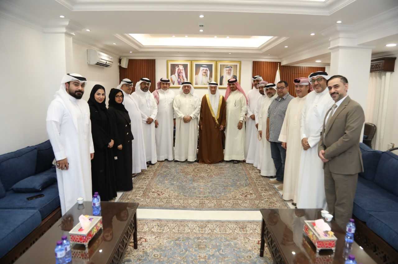 محافظ المحافظة الشمالية يستقبل ممثلي الجمعيات بالمحافظة<